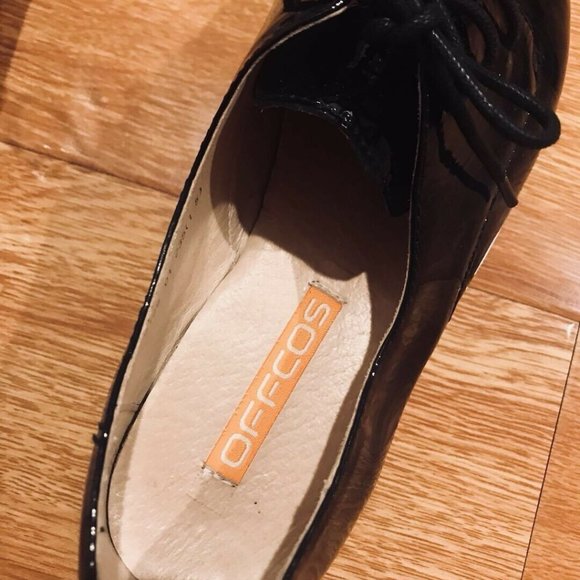 Preowned Offcos Shiny Black Full Leather Shoes - Picture 4 of 4